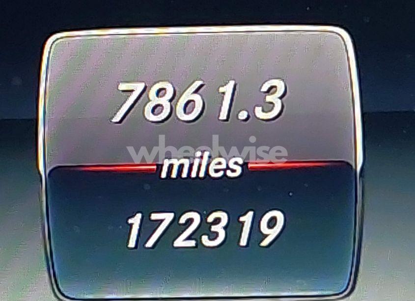 Photo 15 of 2015 Mercedes-benz C 300 4MATIC/LUXURY 4MATIC/SPORT 4MATIC (VIN 55SWF4KB3FU020427)