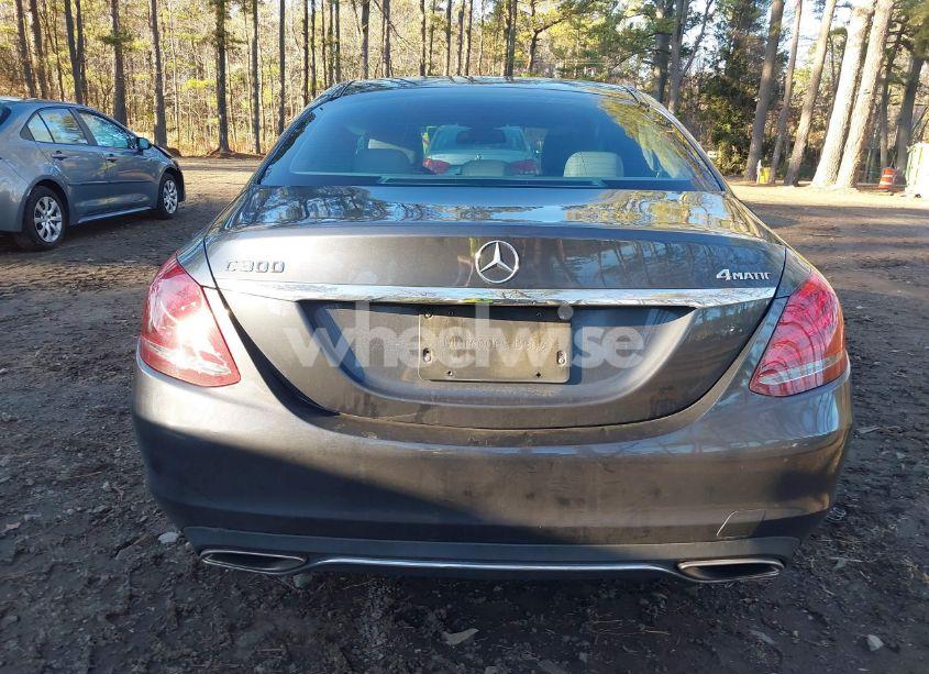 Photo 16 of 2015 Mercedes-benz C 300 4MATIC/LUXURY 4MATIC/SPORT 4MATIC (VIN 55SWF4KB3FU020427)