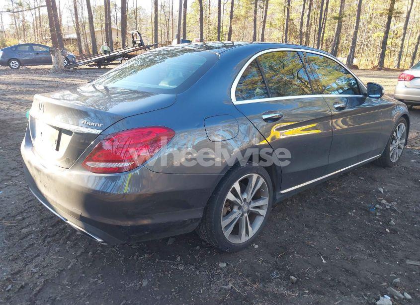 Photo 4 of 2015 Mercedes-benz C 300 4MATIC/LUXURY 4MATIC/SPORT 4MATIC (VIN 55SWF4KB3FU020427)