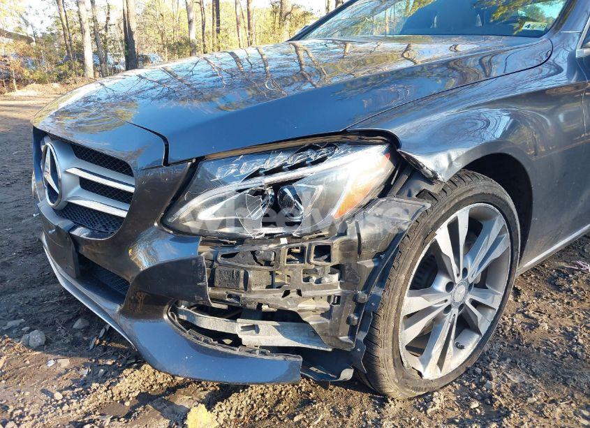 Photo 6 of 2015 Mercedes-benz C 300 4MATIC/LUXURY 4MATIC/SPORT 4MATIC (VIN 55SWF4KB3FU020427)