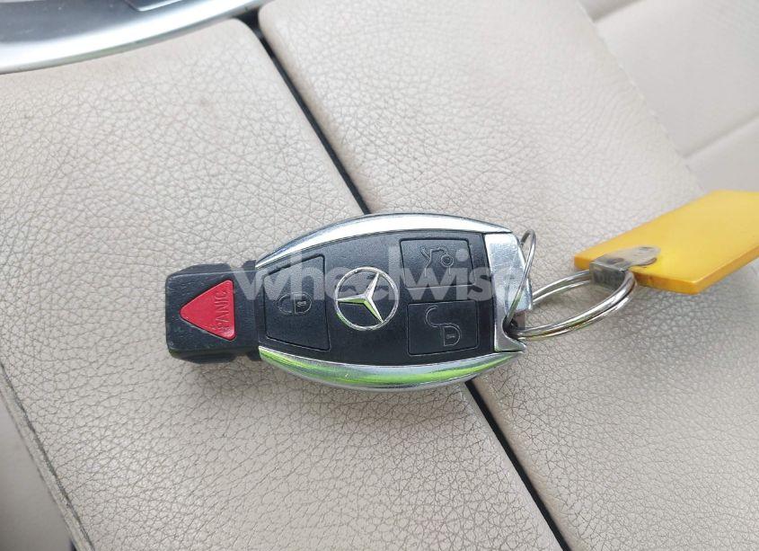 Photo 11 of 2015 Mercedes-benz C 300 4MATIC/LUXURY 4MATIC/SPORT 4MATIC (VIN 55SWF4KB3FU022727)