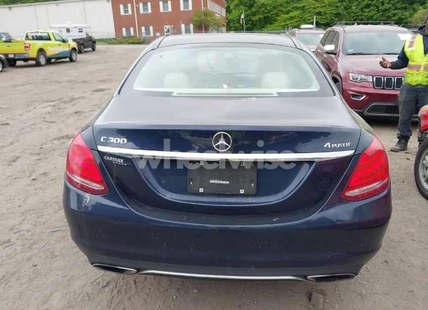 Photo 16 of 2015 Mercedes-benz C 300 4MATIC/LUXURY 4MATIC/SPORT 4MATIC (VIN 55SWF4KB3FU022727)