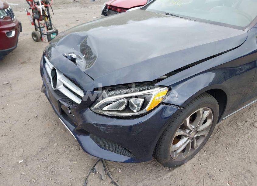 Photo 18 of 2015 Mercedes-benz C 300 4MATIC/LUXURY 4MATIC/SPORT 4MATIC (VIN 55SWF4KB3FU022727)