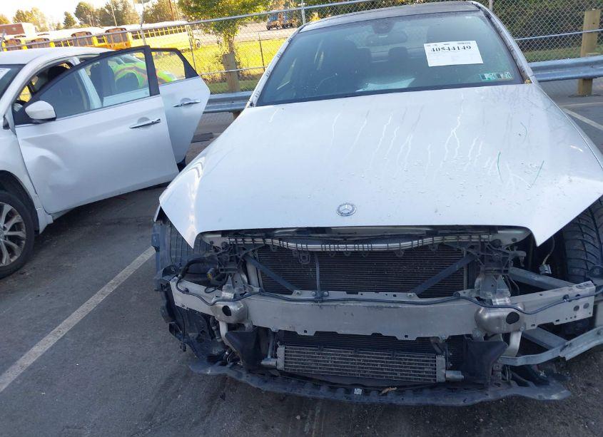 Photo 13 of 2015 Mercedes-benz C 300 4MATIC/LUXURY 4MATIC/SPORT 4MATIC (VIN 55SWF4KB3FU033601)