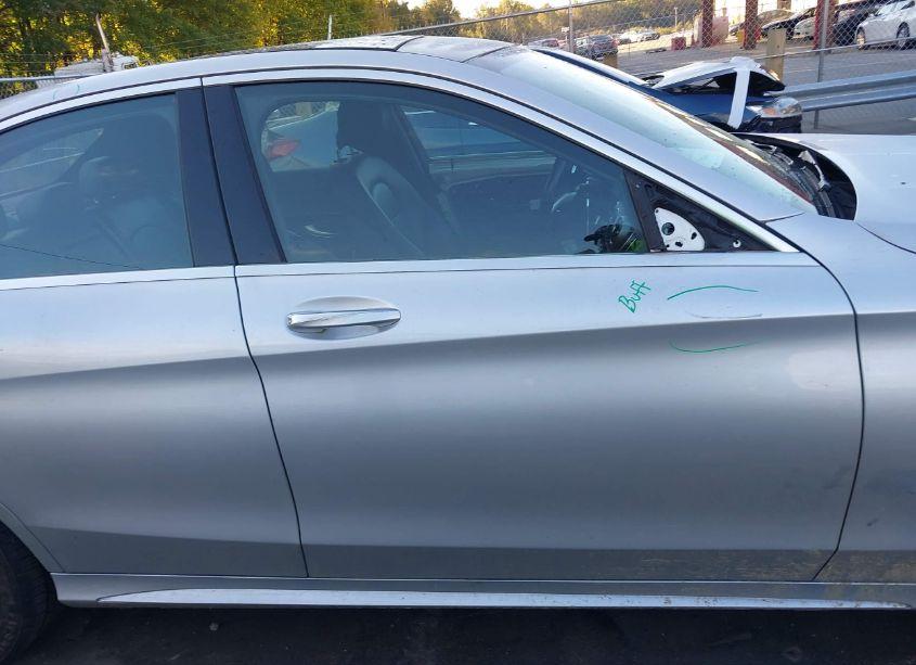 Photo 14 of 2015 Mercedes-benz C 300 4MATIC/LUXURY 4MATIC/SPORT 4MATIC (VIN 55SWF4KB3FU033601)