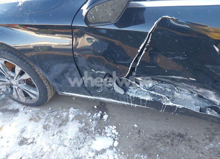 Photo 6 of 2015 Mercedes-benz C 300 4MATIC/LUXURY 4MATIC/SPORT 4MATIC (VIN 55SWF4KB3FU066789)