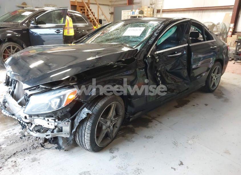 Photo 2 of 2016 Mercedes-benz C 300 4MATIC/LUXURY 4MATIC/SPORT 4MATIC (VIN 55SWF4KB3GU096800)