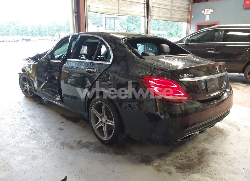 Photo 3 of 2016 Mercedes-benz C 300 4MATIC/LUXURY 4MATIC/SPORT 4MATIC (VIN 55SWF4KB3GU096800)