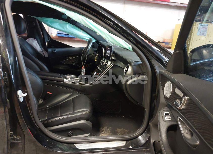 Photo 5 of 2016 Mercedes-benz C 300 4MATIC/LUXURY 4MATIC/SPORT 4MATIC (VIN 55SWF4KB3GU096800)