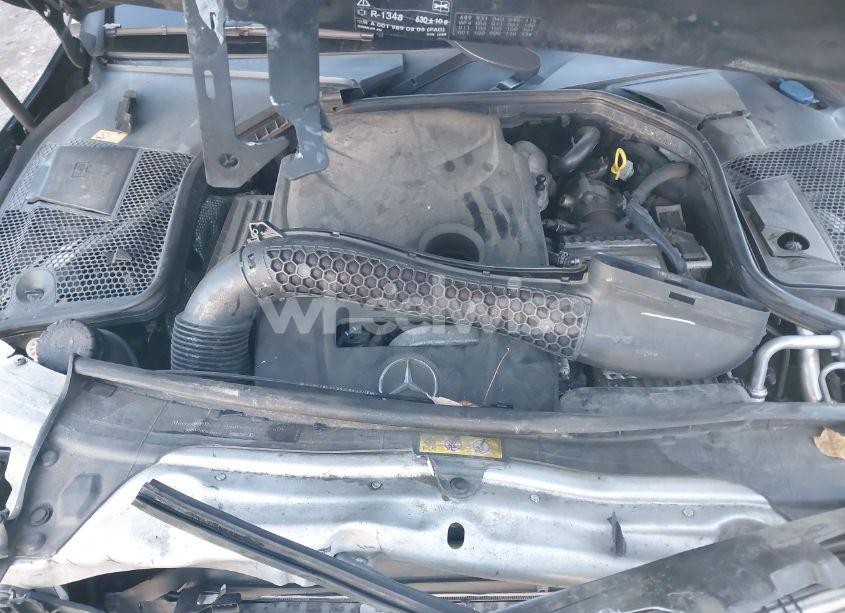 Photo 10 of 2016 Mercedes-benz C 300 4MATIC/LUXURY 4MATIC/SPORT 4MATIC (VIN 55SWF4KB3GU099258)