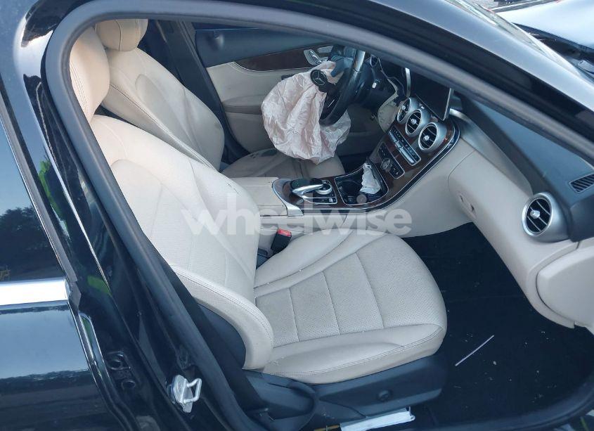 Photo 5 of 2016 Mercedes-benz C 300 4MATIC/LUXURY 4MATIC/SPORT 4MATIC (VIN 55SWF4KB3GU099258)