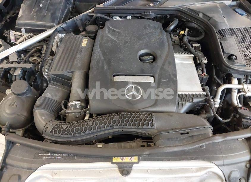 Photo 10 of 2016 Mercedes-benz C 300 4MATIC/LUXURY 4MATIC/SPORT 4MATIC (VIN 55SWF4KB3GU107407)