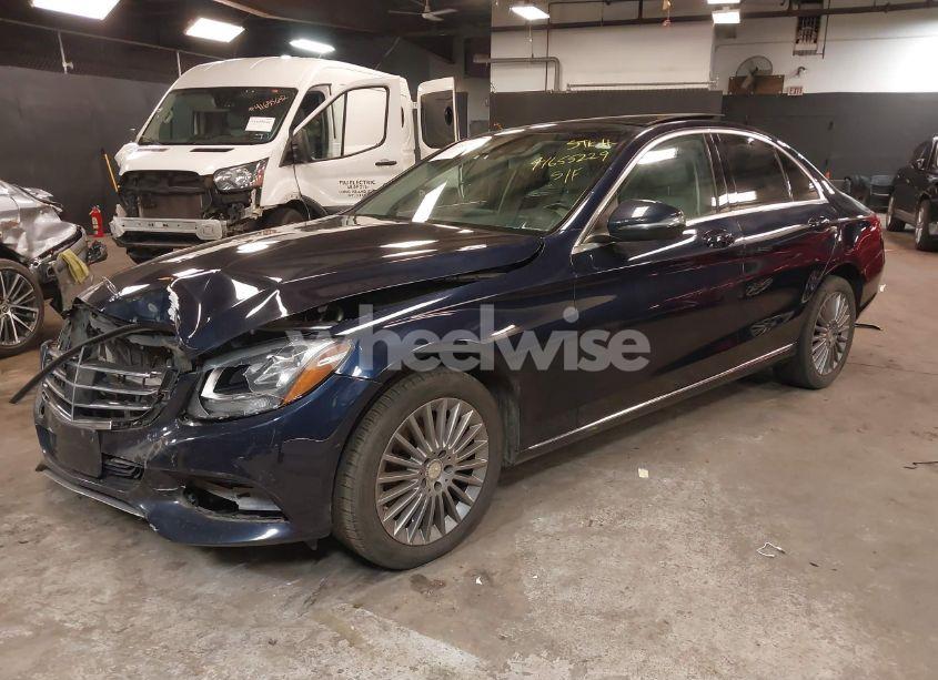 Photo 2 of 2016 Mercedes-benz C 300 4MATIC/LUXURY 4MATIC/SPORT 4MATIC (VIN 55SWF4KB3GU107407)