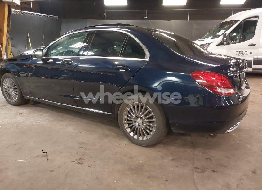 Photo 3 of 2016 Mercedes-benz C 300 4MATIC/LUXURY 4MATIC/SPORT 4MATIC (VIN 55SWF4KB3GU107407)