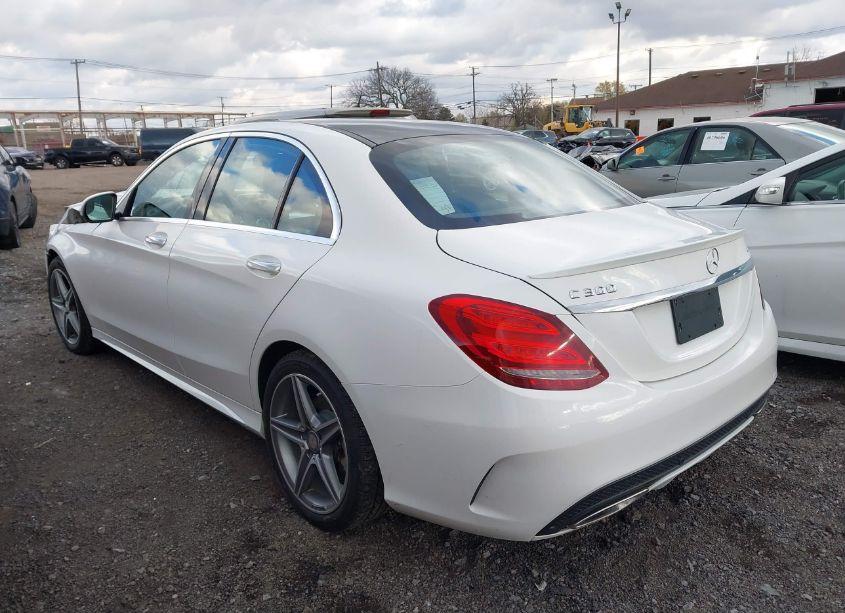 Photo 3 of 2016 Mercedes-benz C 300 4MATIC/LUXURY 4MATIC/SPORT 4MATIC (VIN 55SWF4KB3GU163024)