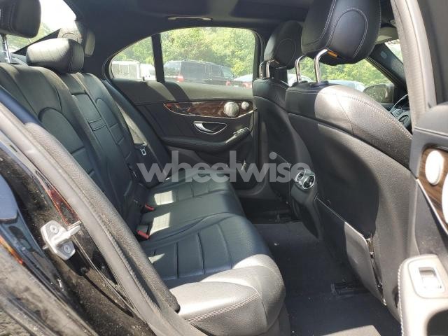 Photo 8 of 2016 MERCEDES-BENZ C 300 4MATIC (VIN 55SWF4KB3GU167378)