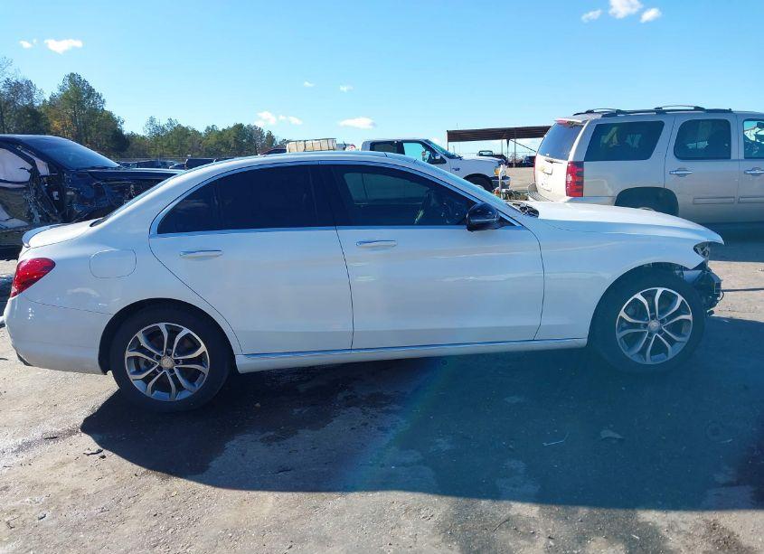 Photo 14 of 2016 Mercedes-benz C 300 4MATIC/LUXURY 4MATIC/SPORT 4MATIC (VIN 55SWF4KB3GU178722)