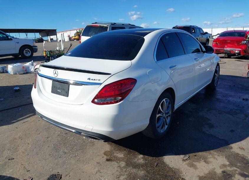 Photo 4 of 2016 Mercedes-benz C 300 4MATIC/LUXURY 4MATIC/SPORT 4MATIC (VIN 55SWF4KB3GU178722)