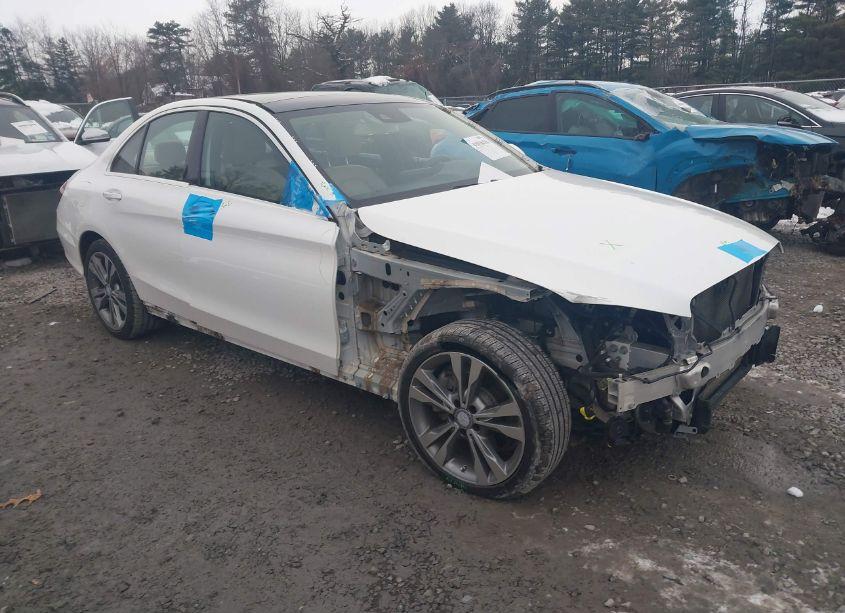 2017 Mercedes-benz C 300 4MATIC/LUXURY 4MATIC/SPORT 4MATIC (VIN 55SWF4KB3HU193111) main photo