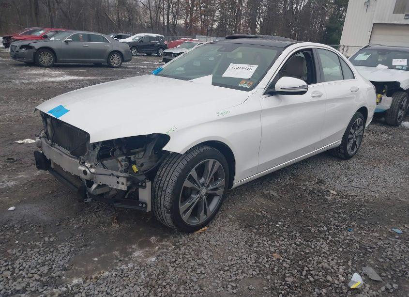 Photo 2 of 2017 Mercedes-benz C 300 4MATIC/LUXURY 4MATIC/SPORT 4MATIC (VIN 55SWF4KB3HU193111)