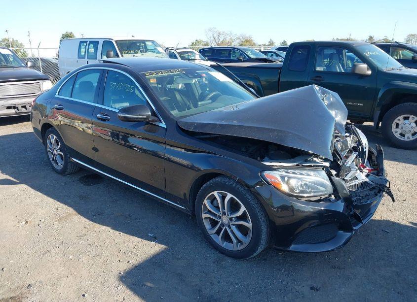 2017 Mercedes-benz C 300 SPORT 4MATIC/LUXURY 4MATIC/4MATIC (VIN 55SWF4KB3HU194288) main photo