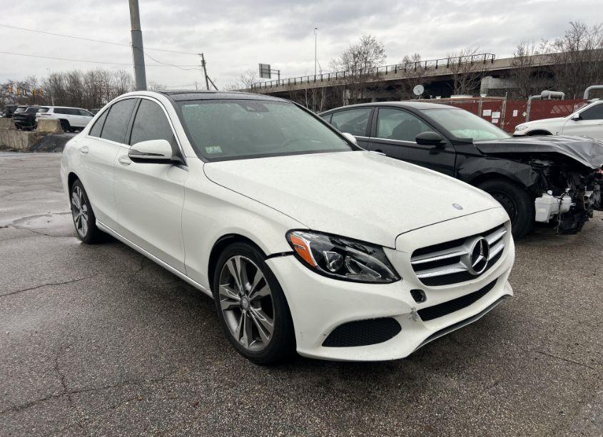 2017 Mercedes-benz C 300 4MATIC/LUXURY 4MATIC/SPORT 4MATIC (VIN 55SWF4KB3HU203278) main photo