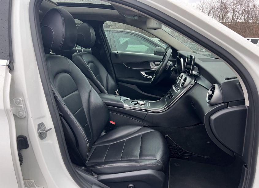 Photo 5 of 2017 Mercedes-benz C 300 4MATIC/LUXURY 4MATIC/SPORT 4MATIC (VIN 55SWF4KB3HU203278)