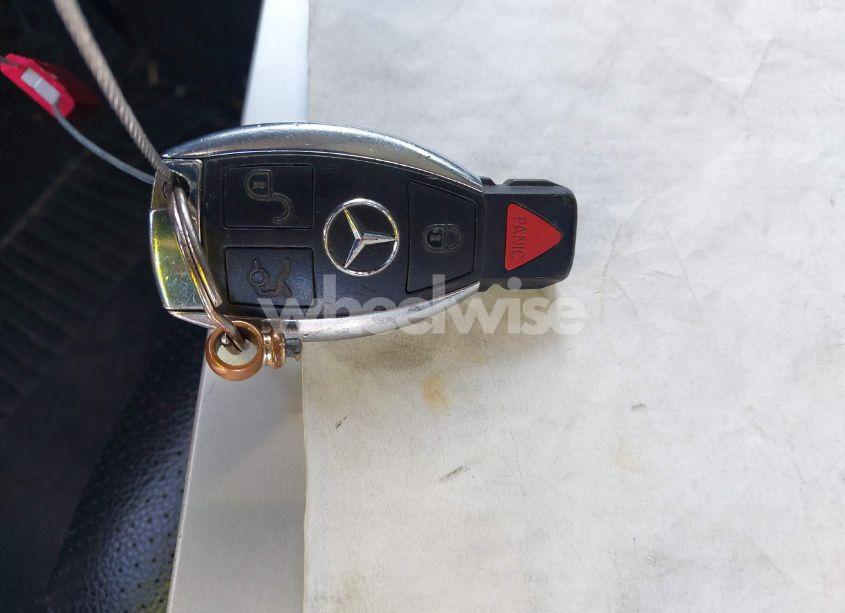 Photo 11 of 2015 Mercedes-benz C 300 4MATIC/LUXURY 4MATIC/SPORT 4MATIC (VIN 55SWF4KB4FU004849)