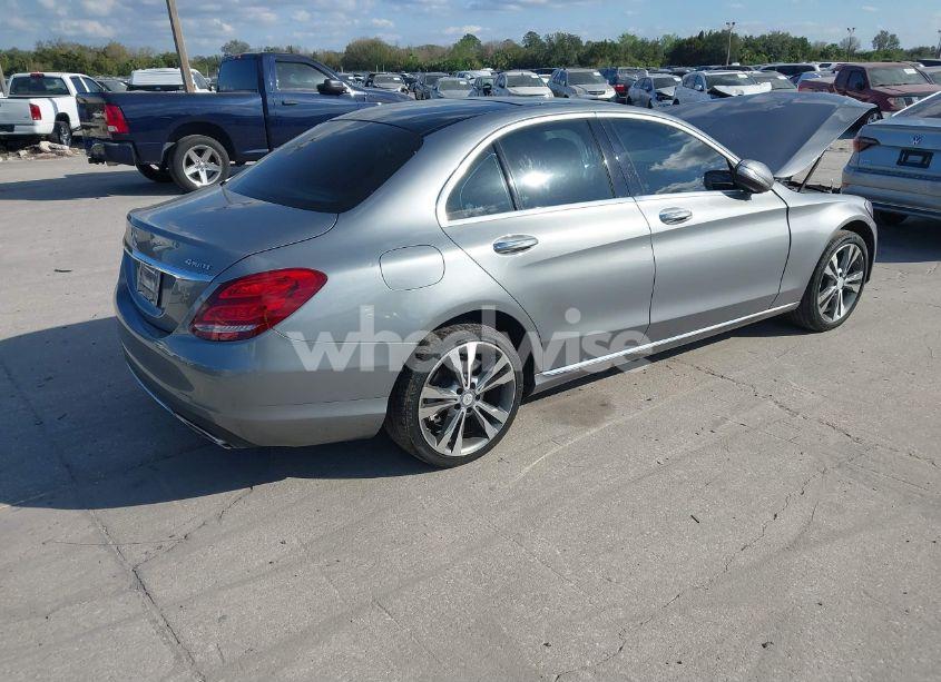 Photo 4 of 2015 Mercedes-benz C 300 4MATIC/LUXURY 4MATIC/SPORT 4MATIC (VIN 55SWF4KB4FU004849)