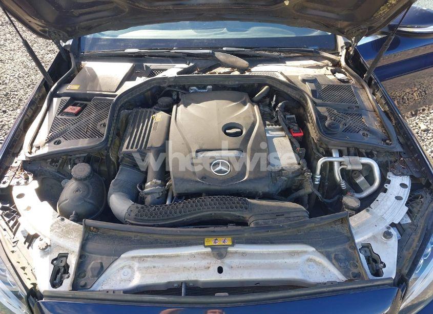 Photo 10 of 2015 Mercedes-benz C 300 4MATIC/LUXURY 4MATIC/SPORT 4MATIC (VIN 55SWF4KB4FU008805)