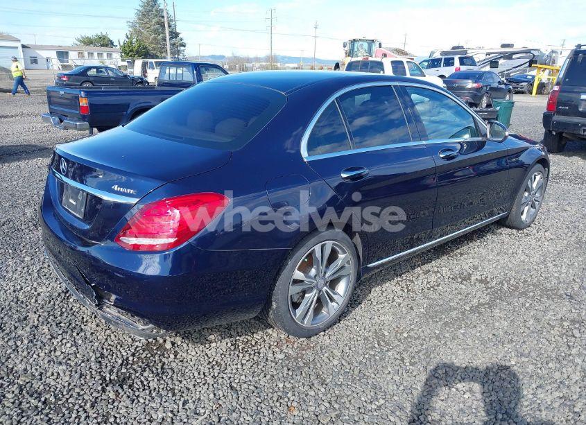 Photo 4 of 2015 Mercedes-benz C 300 4MATIC/LUXURY 4MATIC/SPORT 4MATIC (VIN 55SWF4KB4FU008805)