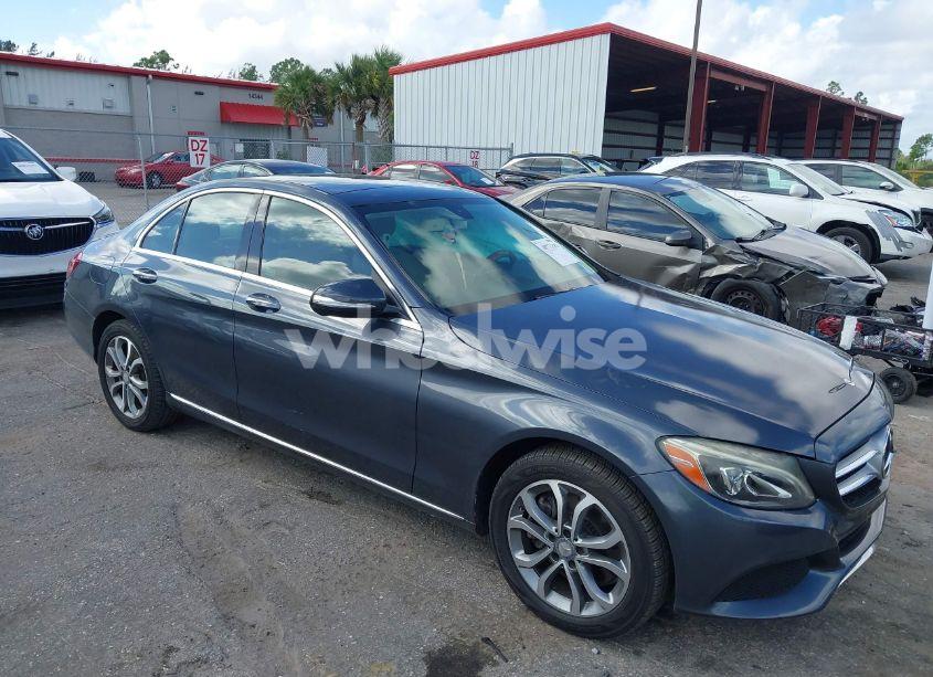 2015 Mercedes-benz C 300 4MATIC/LUXURY 4MATIC/SPORT 4MATIC (VIN 55SWF4KB4FU024888) main photo