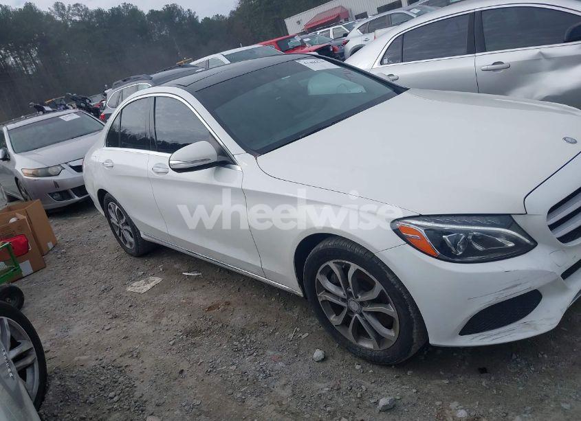 Photo 13 of 2015 Mercedes-benz C 300 4MATIC/LUXURY 4MATIC/SPORT 4MATIC (VIN 55SWF4KB4FU059883)