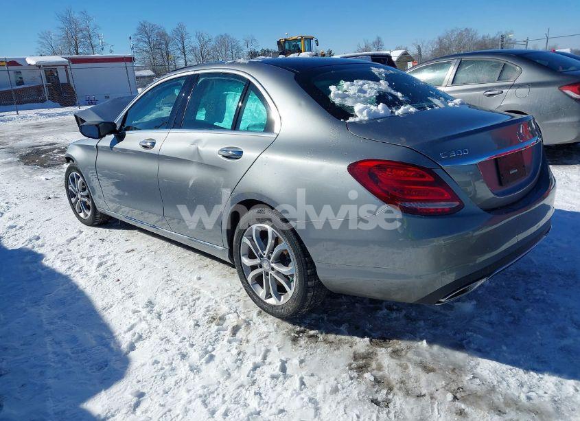 Photo 2 of 2015 Mercedes-benz C 300 4MATIC/LUXURY 4MATIC/SPORT 4MATIC (VIN 55SWF4KB4FU088753)