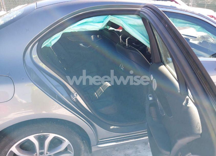 Photo 7 of 2015 Mercedes-benz C 300 4MATIC/LUXURY 4MATIC/SPORT 4MATIC (VIN 55SWF4KB4FU088753)