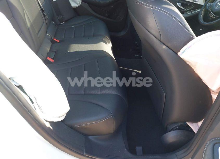 Photo 8 of 2016 Mercedes-benz C 300 4MATIC/LUXURY 4MATIC/SPORT 4MATIC (VIN 55SWF4KB4GU118660)