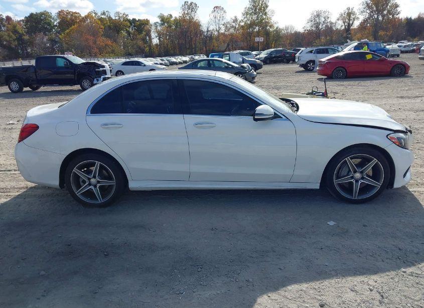 Photo 13 of 2016 Mercedes-benz C 300 4MATIC/LUXURY 4MATIC/SPORT 4MATIC (VIN 55SWF4KB4GU128380)