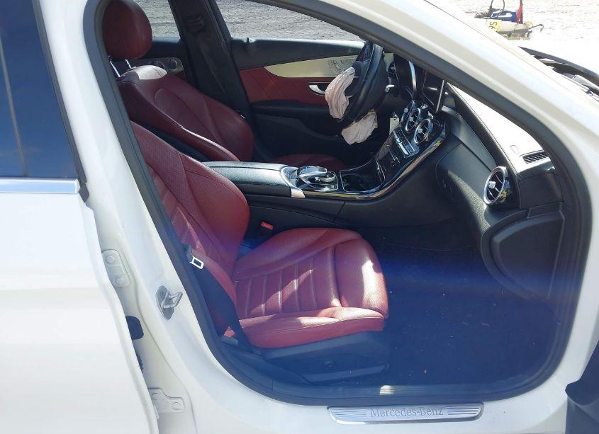 Photo 5 of 2016 Mercedes-benz C 300 4MATIC/LUXURY 4MATIC/SPORT 4MATIC (VIN 55SWF4KB4GU128380)