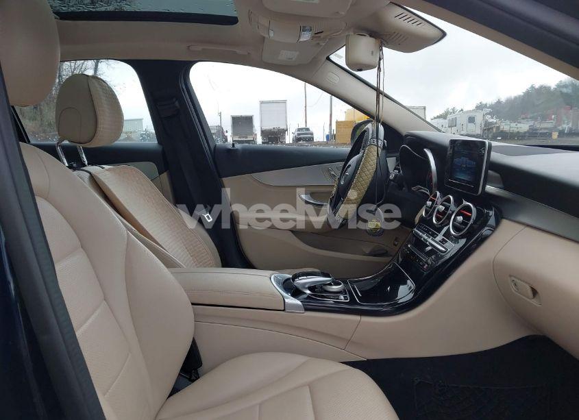 Photo 5 of 2016 Mercedes-benz C 300 4MATIC/LUXURY 4MATIC/SPORT 4MATIC (VIN 55SWF4KB4GU132574)