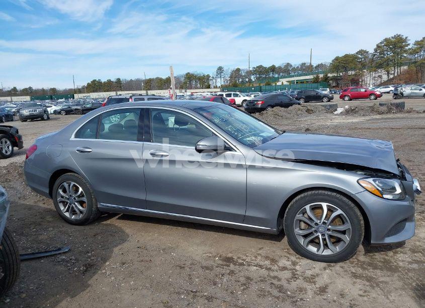 Photo 13 of 2016 Mercedes-benz C 300 4MATIC/LUXURY 4MATIC/SPORT 4MATIC (VIN 55SWF4KB4GU138116)