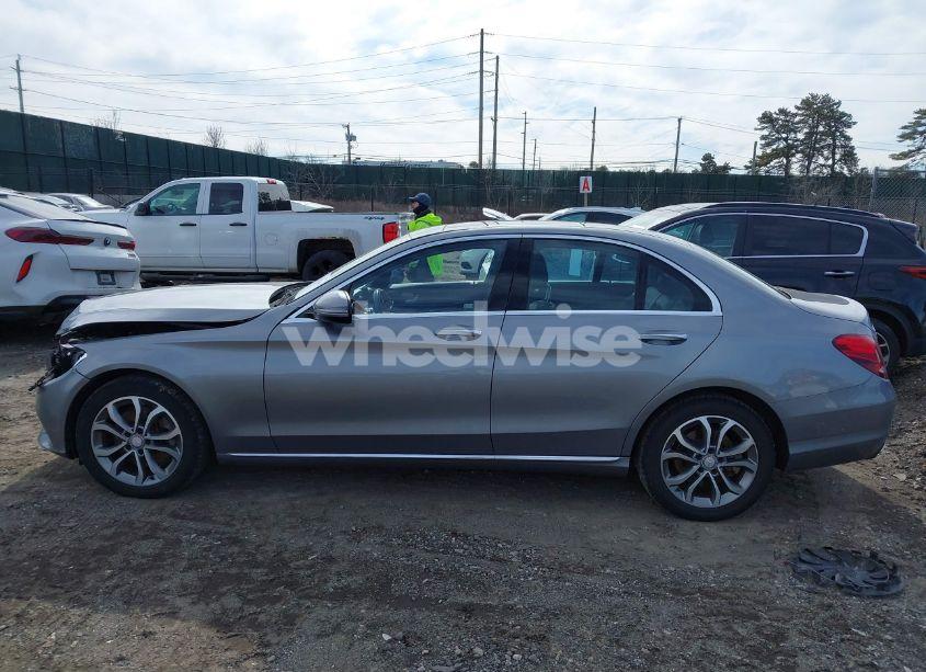 Photo 14 of 2016 Mercedes-benz C 300 4MATIC/LUXURY 4MATIC/SPORT 4MATIC (VIN 55SWF4KB4GU138116)