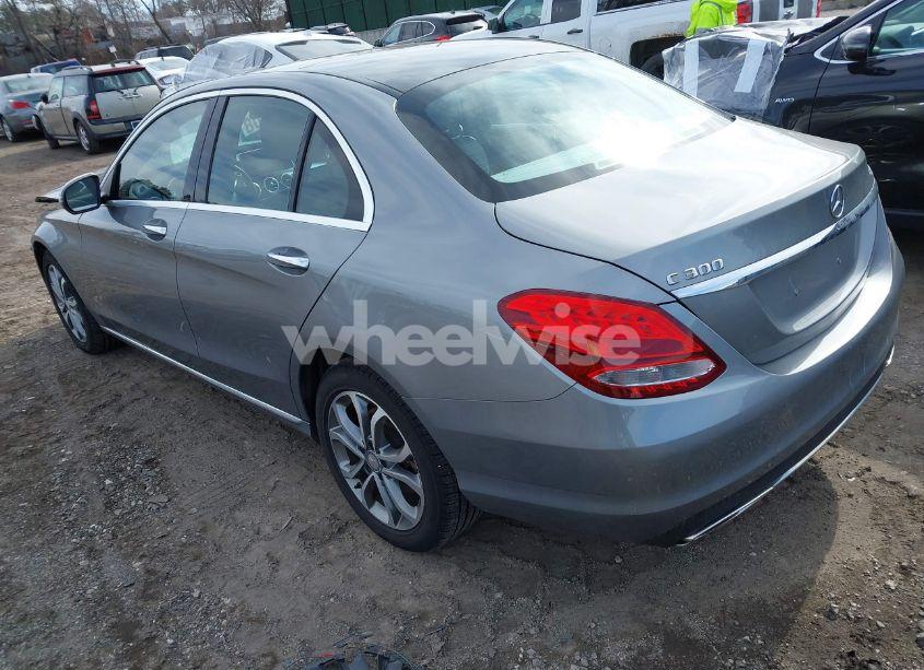 Photo 3 of 2016 Mercedes-benz C 300 4MATIC/LUXURY 4MATIC/SPORT 4MATIC (VIN 55SWF4KB4GU138116)