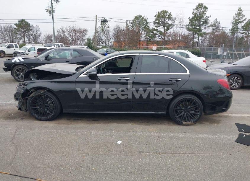 Photo 13 of 2016 Mercedes-benz C 300 4MATIC/LUXURY 4MATIC/SPORT 4MATIC (VIN 55SWF4KB4GU144627)