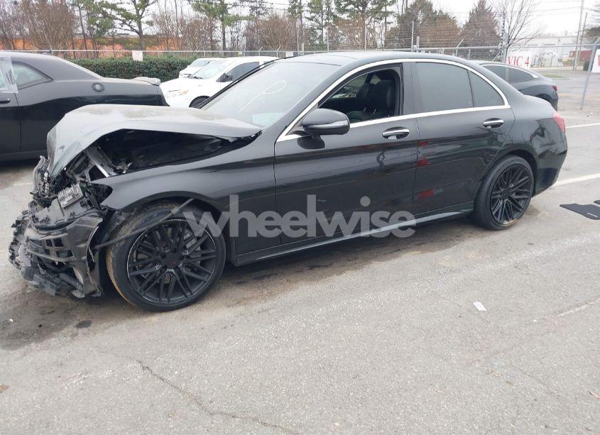 Photo 2 of 2016 Mercedes-benz C 300 4MATIC/LUXURY 4MATIC/SPORT 4MATIC (VIN 55SWF4KB4GU144627)