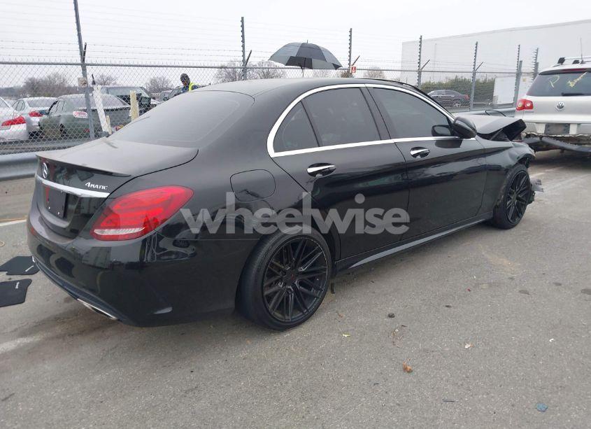 Photo 4 of 2016 Mercedes-benz C 300 4MATIC/LUXURY 4MATIC/SPORT 4MATIC (VIN 55SWF4KB4GU144627)