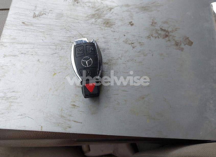 Photo 11 of 2016 Mercedes-benz C 300 4MATIC/LUXURY 4MATIC/SPORT 4MATIC (VIN 55SWF4KB4GU176591)