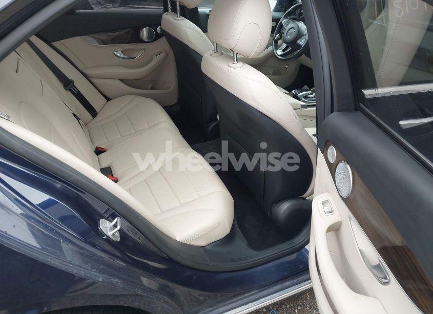 Photo 8 of 2016 Mercedes-benz C 300 4MATIC/LUXURY 4MATIC/SPORT 4MATIC (VIN 55SWF4KB4GU176591)