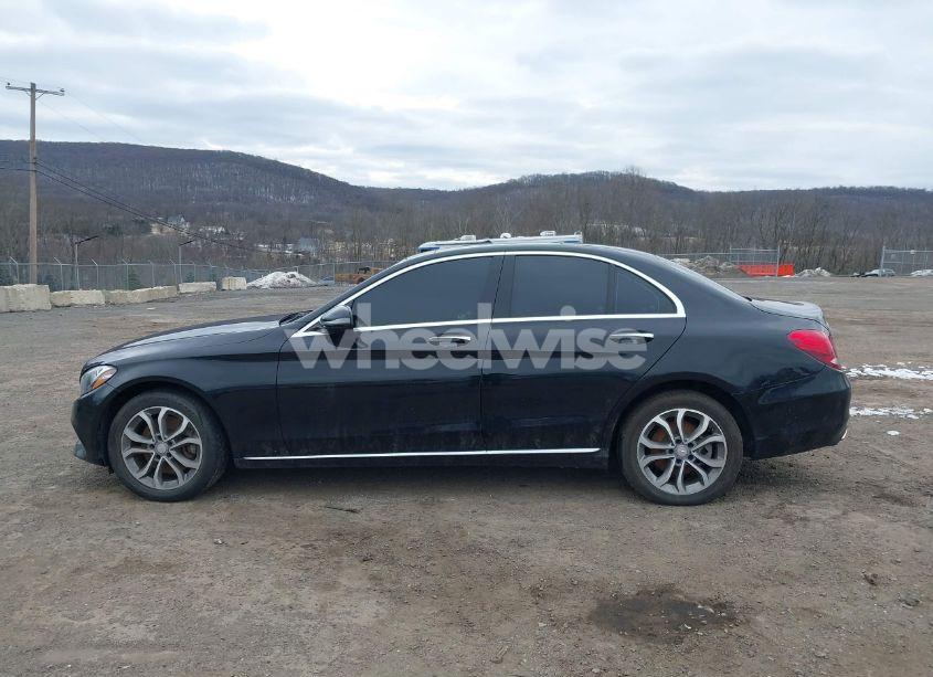 Photo 13 of 2017 Mercedes-benz C 300 4MATIC/LUXURY 4MATIC/SPORT 4MATIC (VIN 55SWF4KB4HU192369)