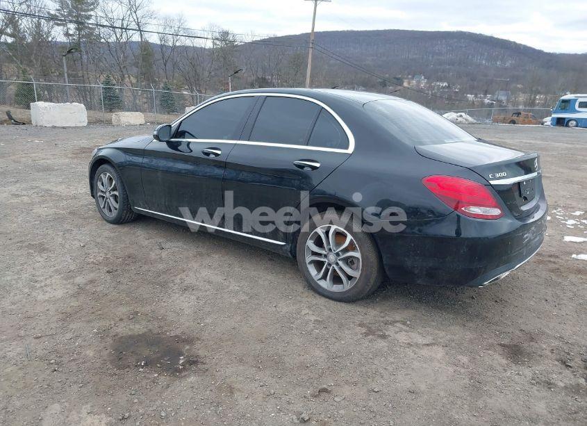 Photo 3 of 2017 Mercedes-benz C 300 4MATIC/LUXURY 4MATIC/SPORT 4MATIC (VIN 55SWF4KB4HU192369)