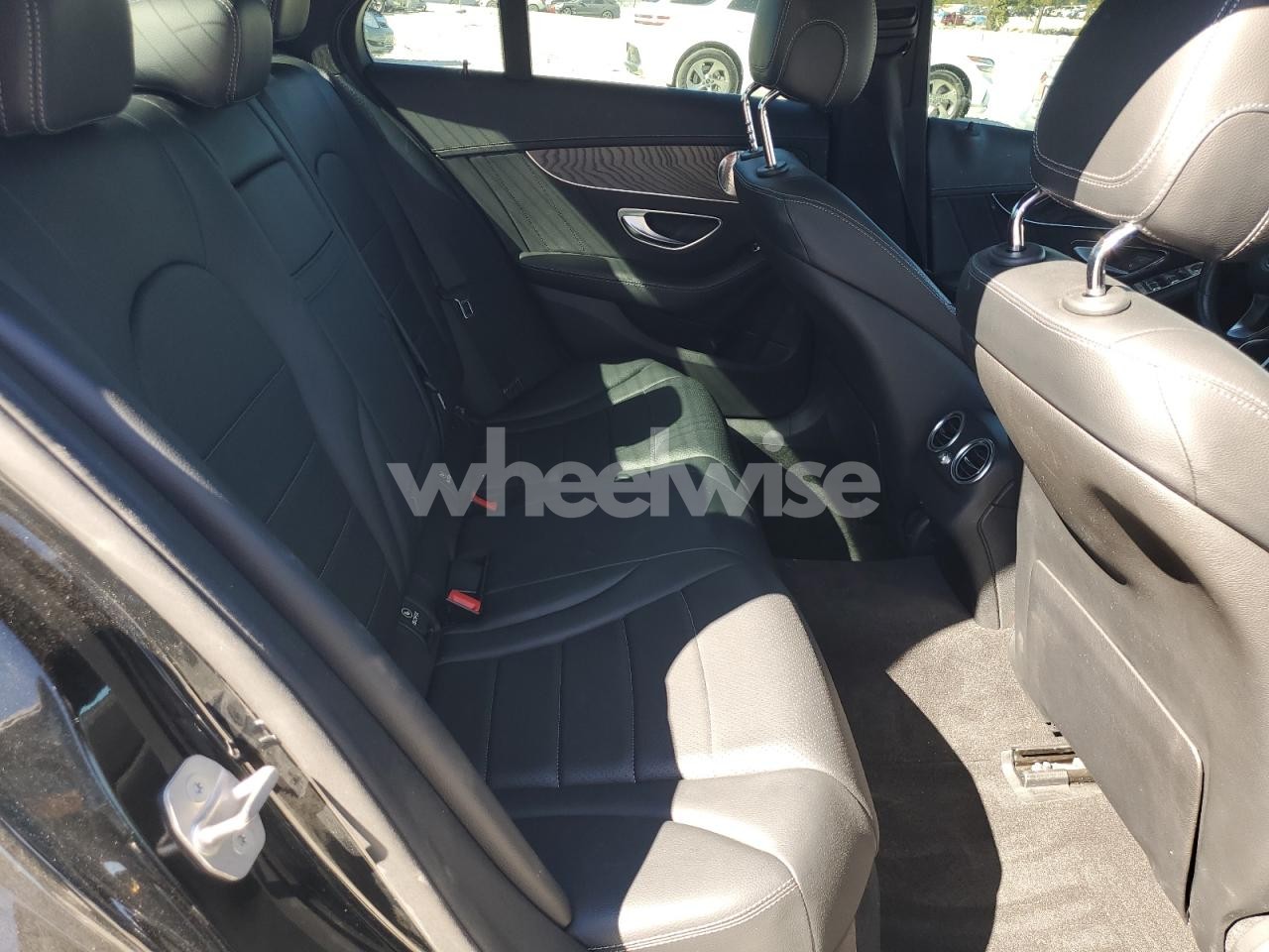 Photo 10 of 2017 MERCEDES-BENZ C 300 4MATIC (VIN 55SWF4KB4HU202608)